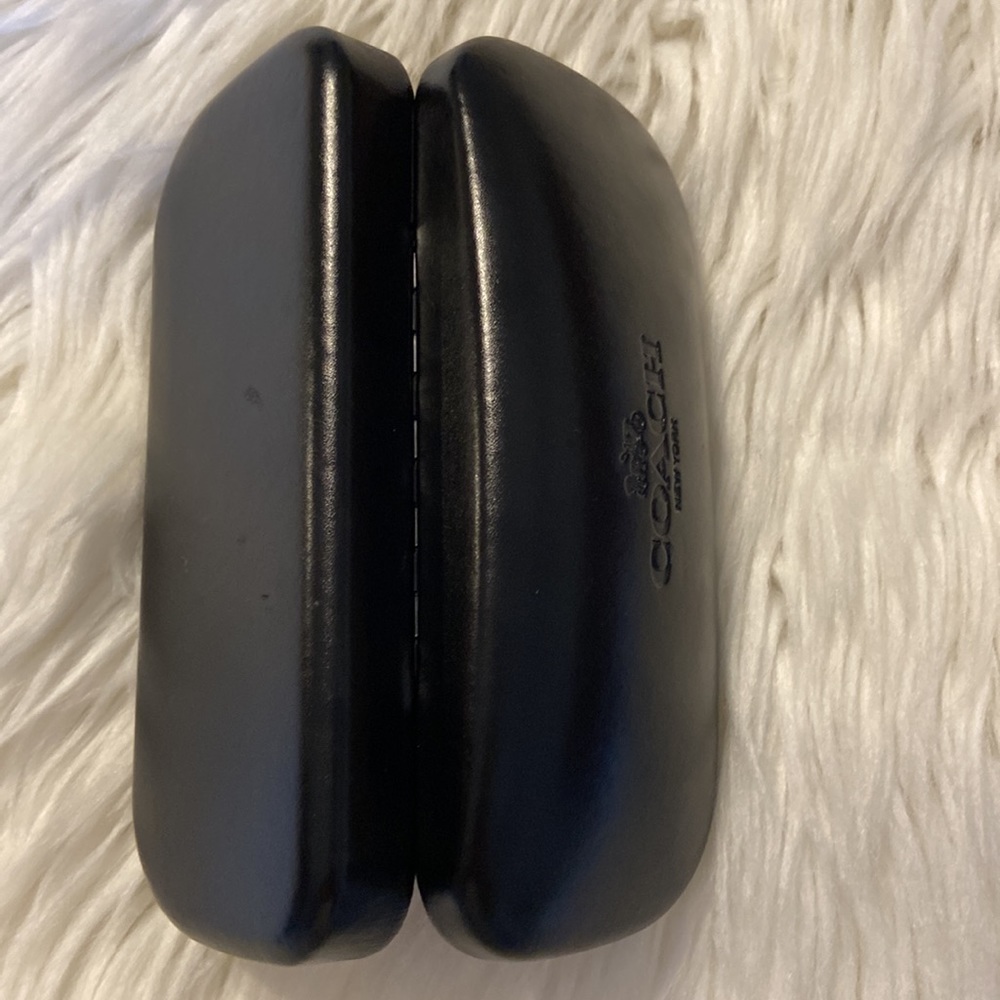 Coach Sunglasses /Glasses Case in excellent condition - Picture 4 of 7